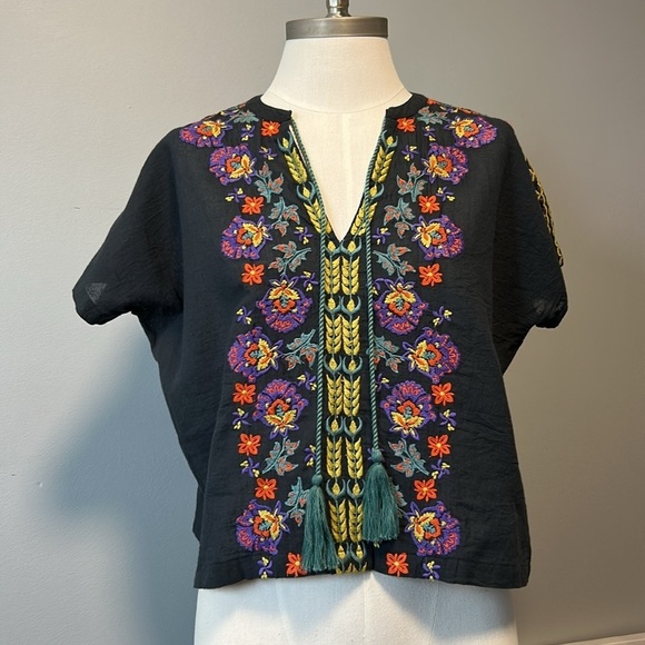 Natural Life Boho Floral Embroidered Top - Picture 12 of 12